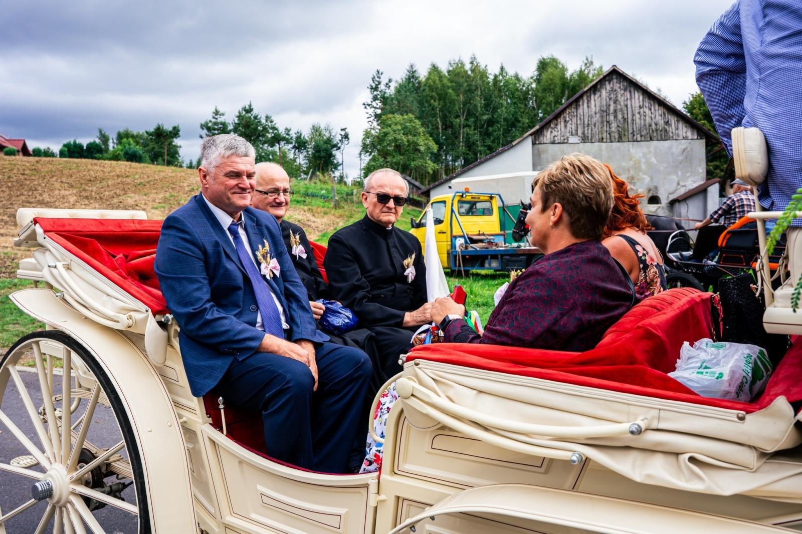 Zdjęcie w galerii na portalu naszwodzislaw.com: Gminne dożynki i zacny jubileusz Skrbeńska za nami [FOTO] wiadomości z regionu