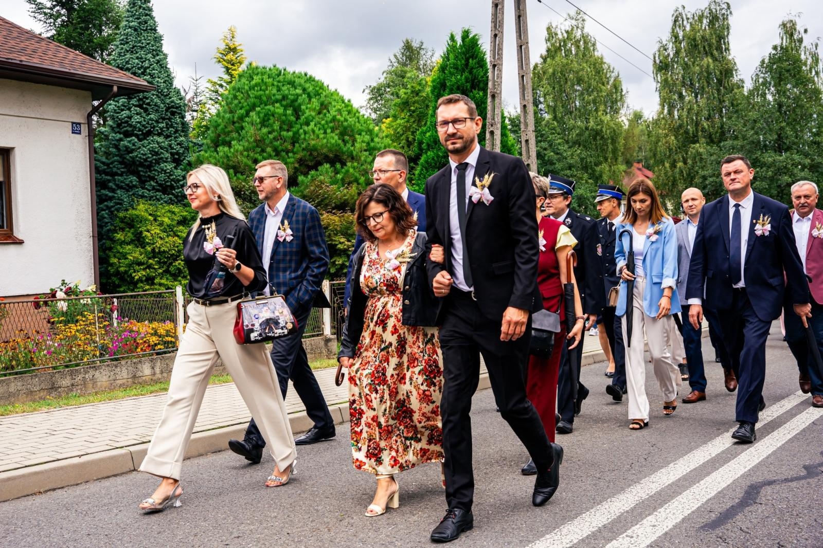 Zdjęcie w galerii na portalu naszwodzislaw.com: Gminne dożynki i zacny jubileusz Skrbeńska za nami [FOTO] wiadomości z regionu
