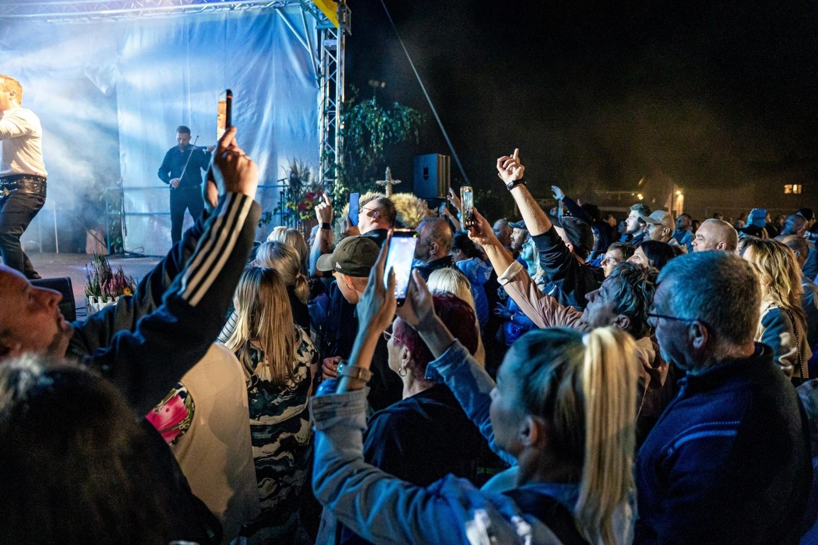 Zdjęcie w galerii na portalu naszwodzislaw.com: Gminne dożynki i zacny jubileusz Skrbeńska za nami [FOTO] wiadomości z regionu