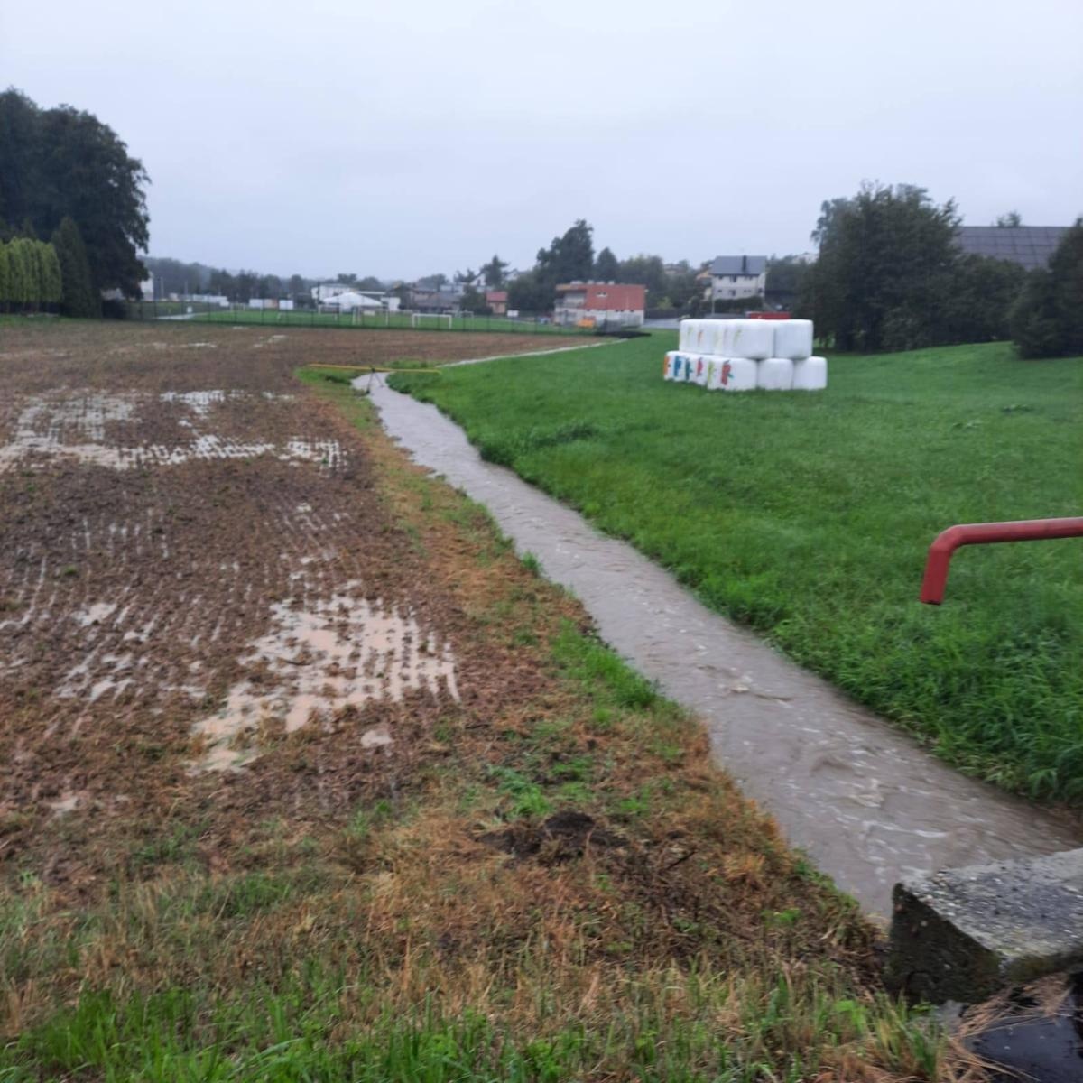 Zdjęcie w galerii na portalu naszwodzislaw.com: Ciągle pada... Monitoring sytuacji hydrologicznej w gminie Mszana [FOTO] wiadomości z regionu