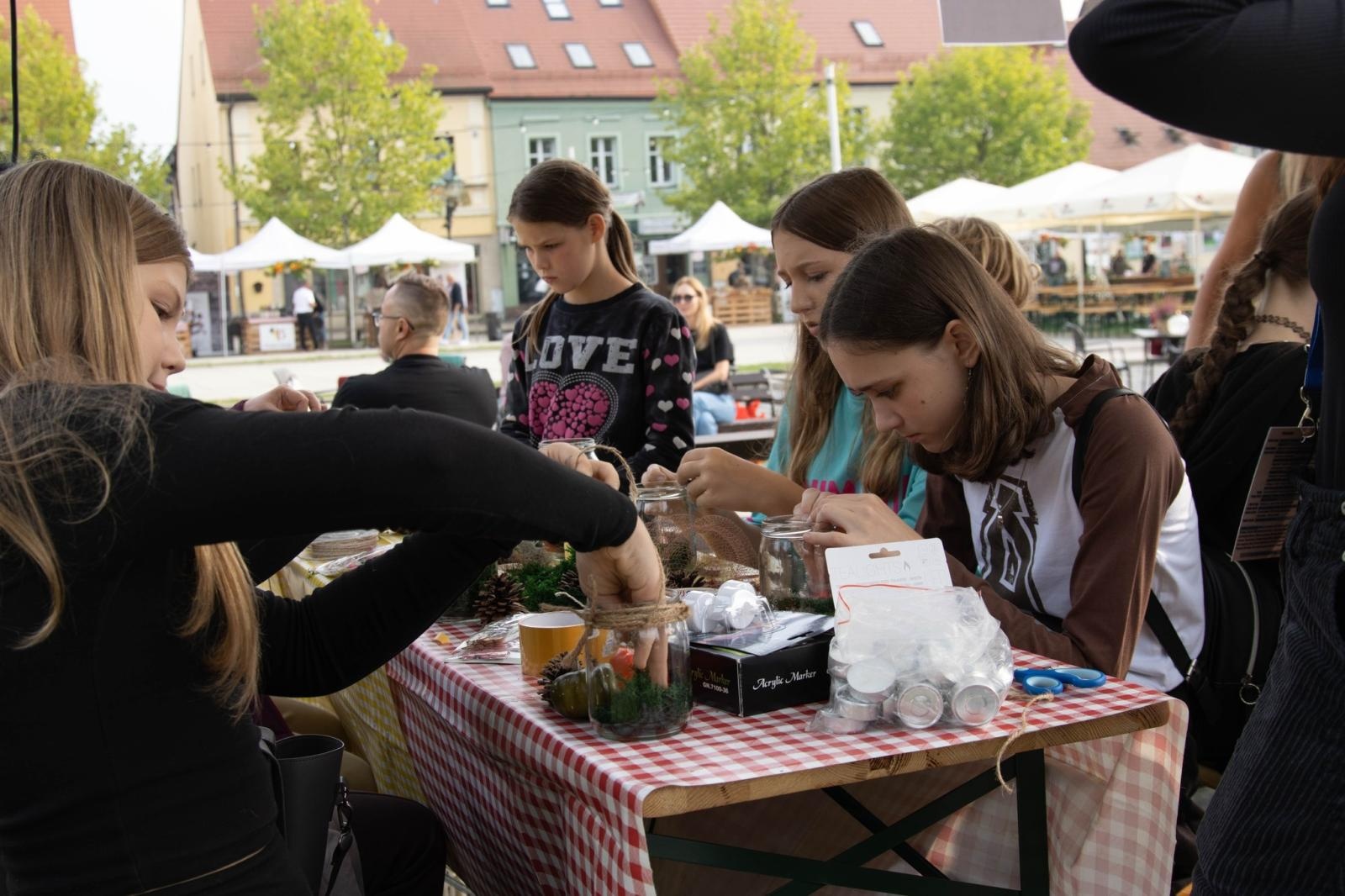 Zdjęcie w galerii na portalu naszwodzislaw.com: DzieJesie(ń) Festiwal w Wodzisławiu Śląskim. Święto jesieni pełne atrakcji [FOTO] wiadomości z regionu
