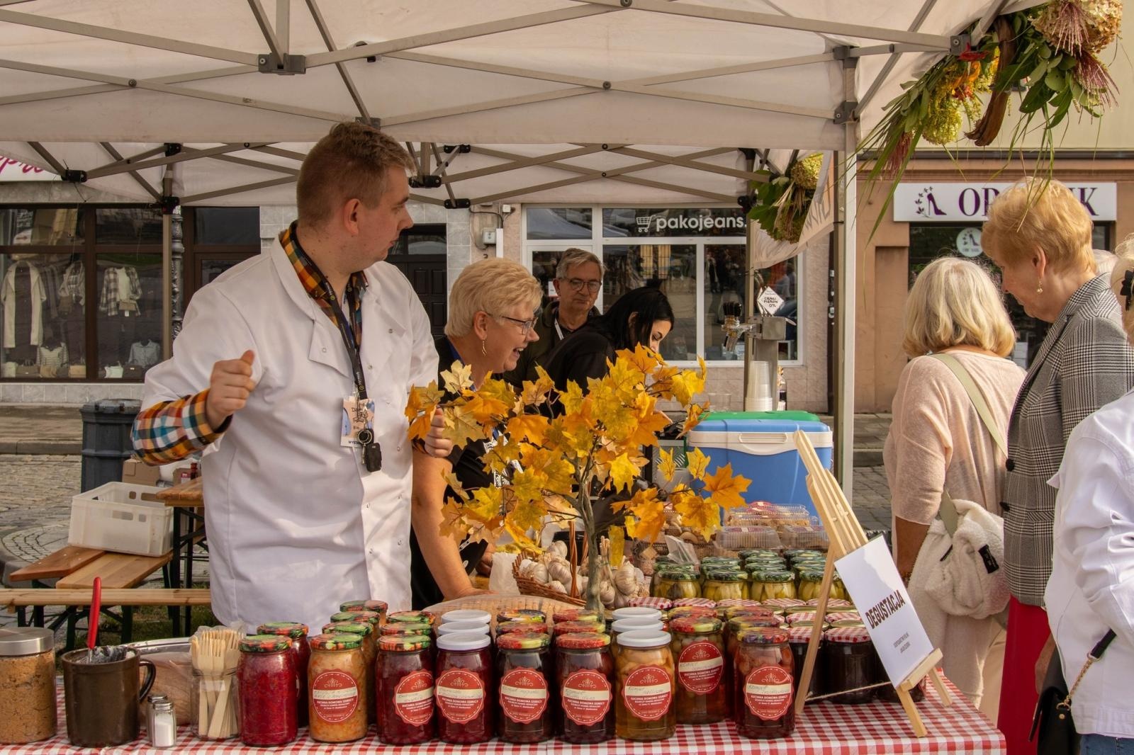 Zdjęcie w galerii na portalu naszwodzislaw.com: DzieJesie(ń) Festiwal w Wodzisławiu Śląskim. Święto jesieni pełne atrakcji [FOTO] wiadomości z regionu