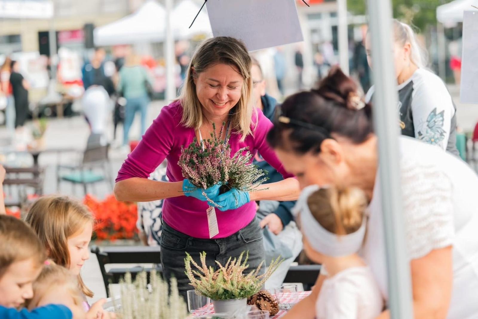 Zdjęcie w galerii na portalu naszwodzislaw.com: DzieJesie(ń) Festiwal w Wodzisławiu Śląskim. Święto jesieni pełne atrakcji [FOTO] wiadomości z regionu