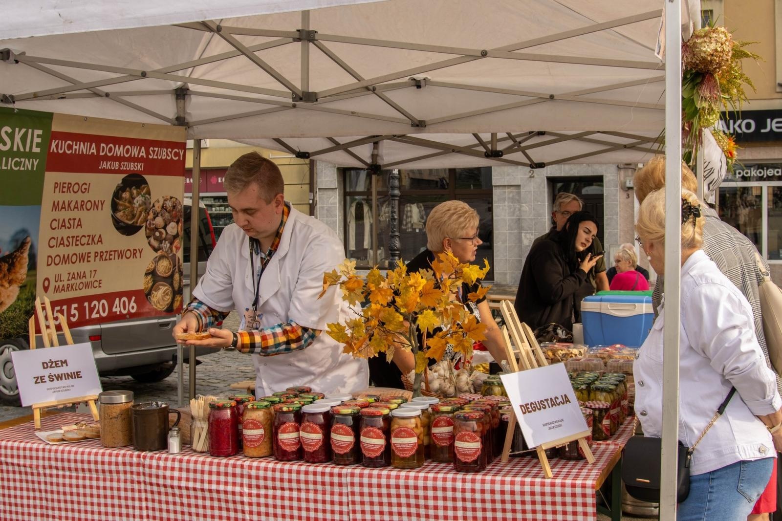 Zdjęcie w galerii na portalu naszwodzislaw.com: DzieJesie(ń) Festiwal w Wodzisławiu Śląskim. Święto jesieni pełne atrakcji [FOTO] wiadomości z regionu