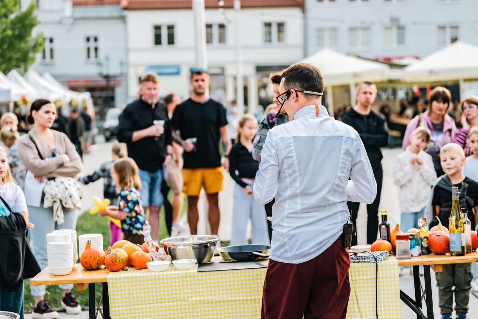 Zdjęcie w galerii na portalu naszwodzislaw.com: DzieJesie(ń) Festiwal w Wodzisławiu Śląskim. Święto jesieni pełne atrakcji [FOTO] wiadomości z regionu