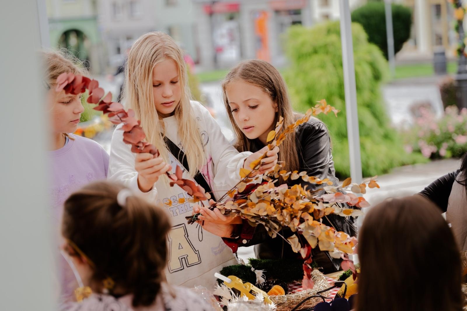Zdjęcie w galerii na portalu naszwodzislaw.com: DzieJesie(ń) Festiwal w Wodzisławiu Śląskim. Święto jesieni pełne atrakcji [FOTO] wiadomości z regionu