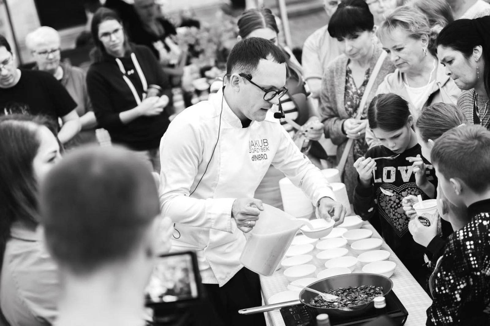 Zdjęcie w galerii na portalu naszwodzislaw.com: DzieJesie(ń) Festiwal w Wodzisławiu Śląskim. Święto jesieni pełne atrakcji [FOTO] wiadomości z regionu