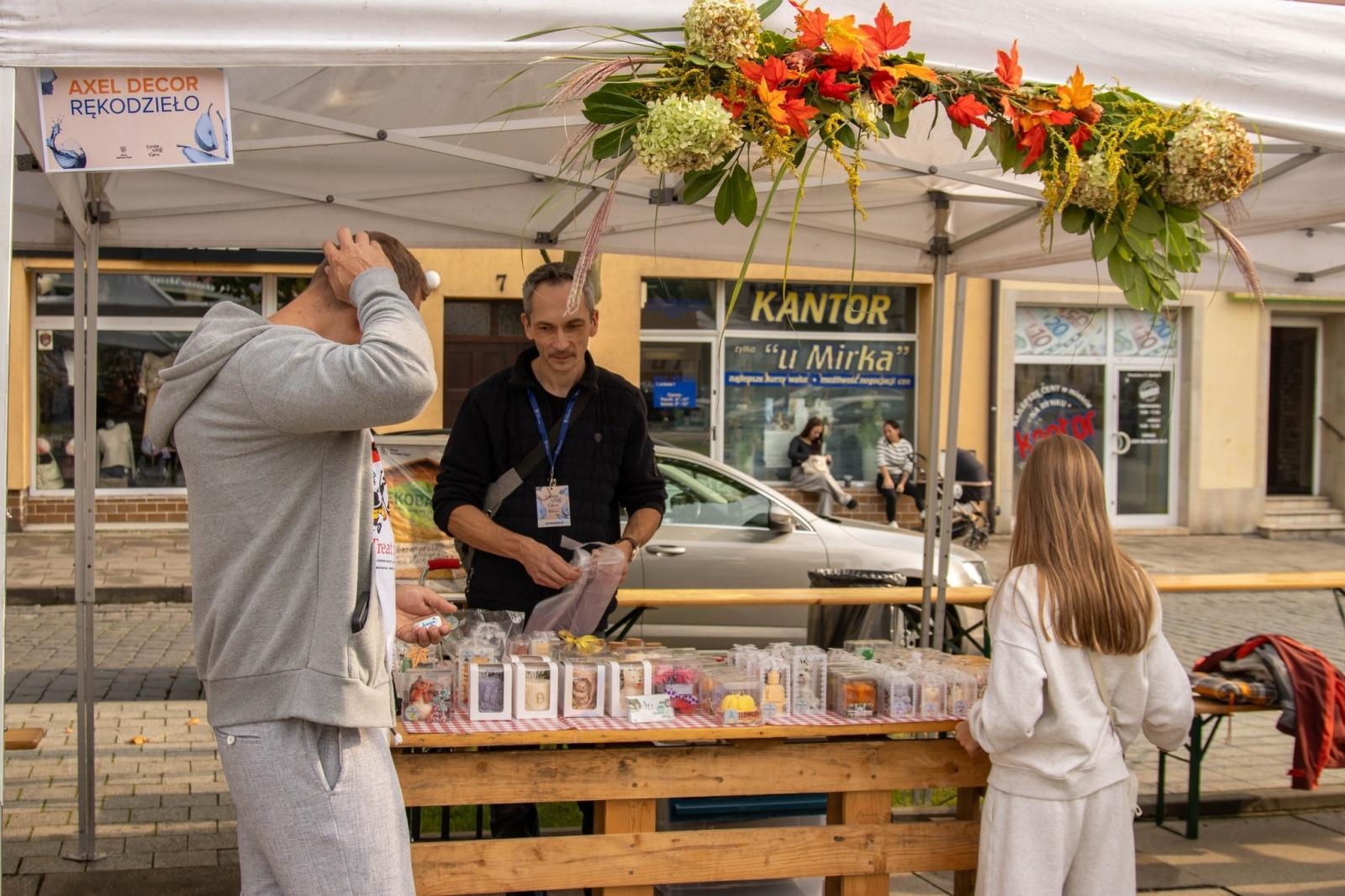 Zdjęcie w galerii na portalu naszwodzislaw.com: DzieJesie(ń) Festiwal w Wodzisławiu Śląskim. Święto jesieni pełne atrakcji [FOTO] wiadomości z regionu