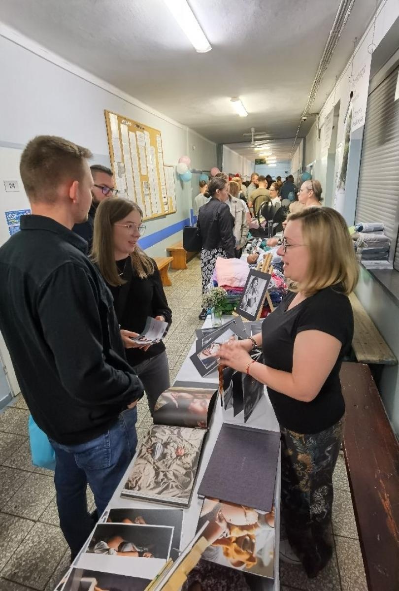 Zdjęcie w galerii na portalu naszwodzislaw.com: Tłumy na Dniu Otwartym Wodzisławskiej Porodówki [FOTO] wiadomości z regionu