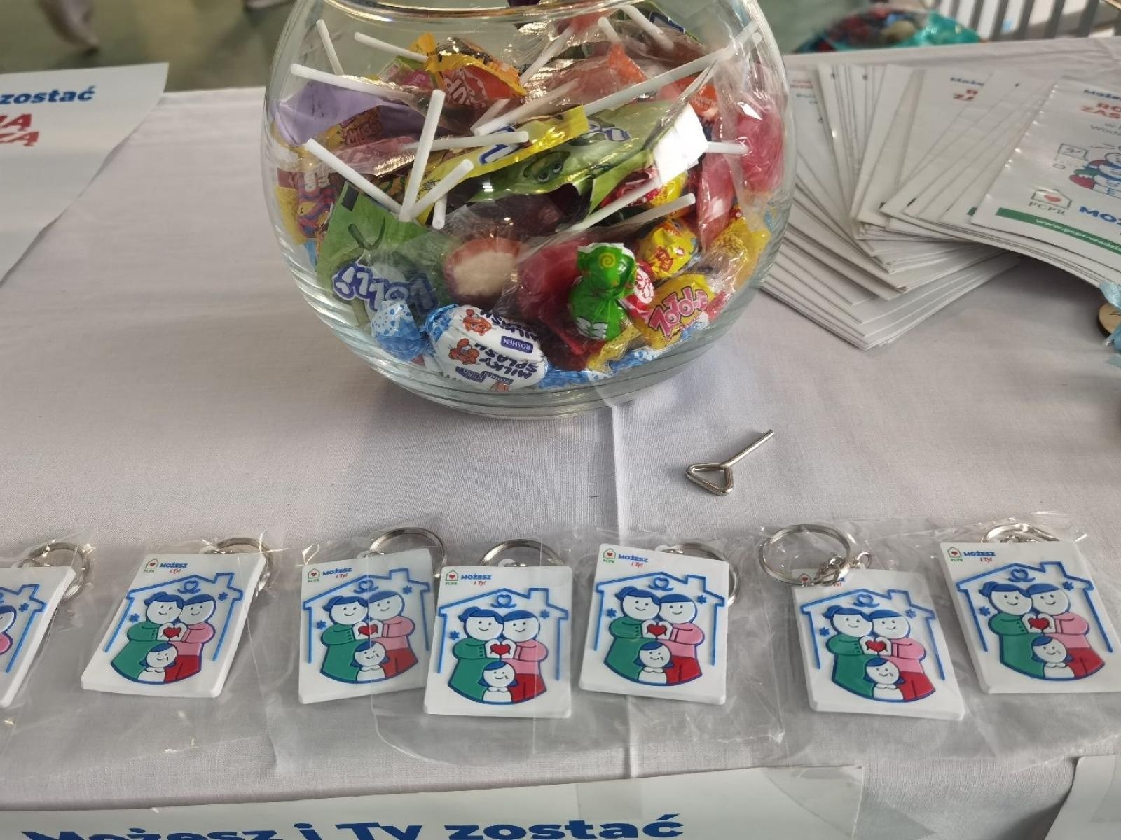 Zdjęcie w galerii na portalu naszwodzislaw.com: Tłumy na Dniu Otwartym Wodzisławskiej Porodówki [FOTO] wiadomości z regionu