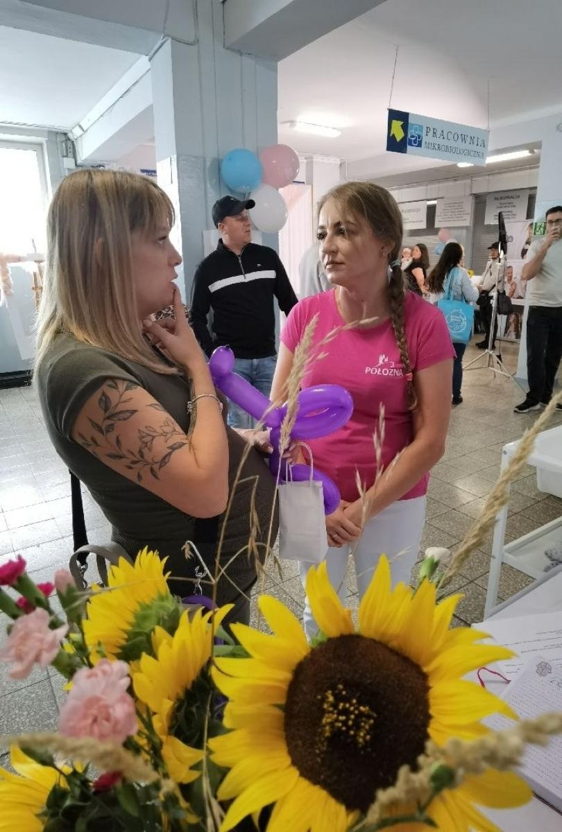 Zdjęcie w galerii na portalu naszwodzislaw.com: Tłumy na Dniu Otwartym Wodzisławskiej Porodówki [FOTO] wiadomości z regionu