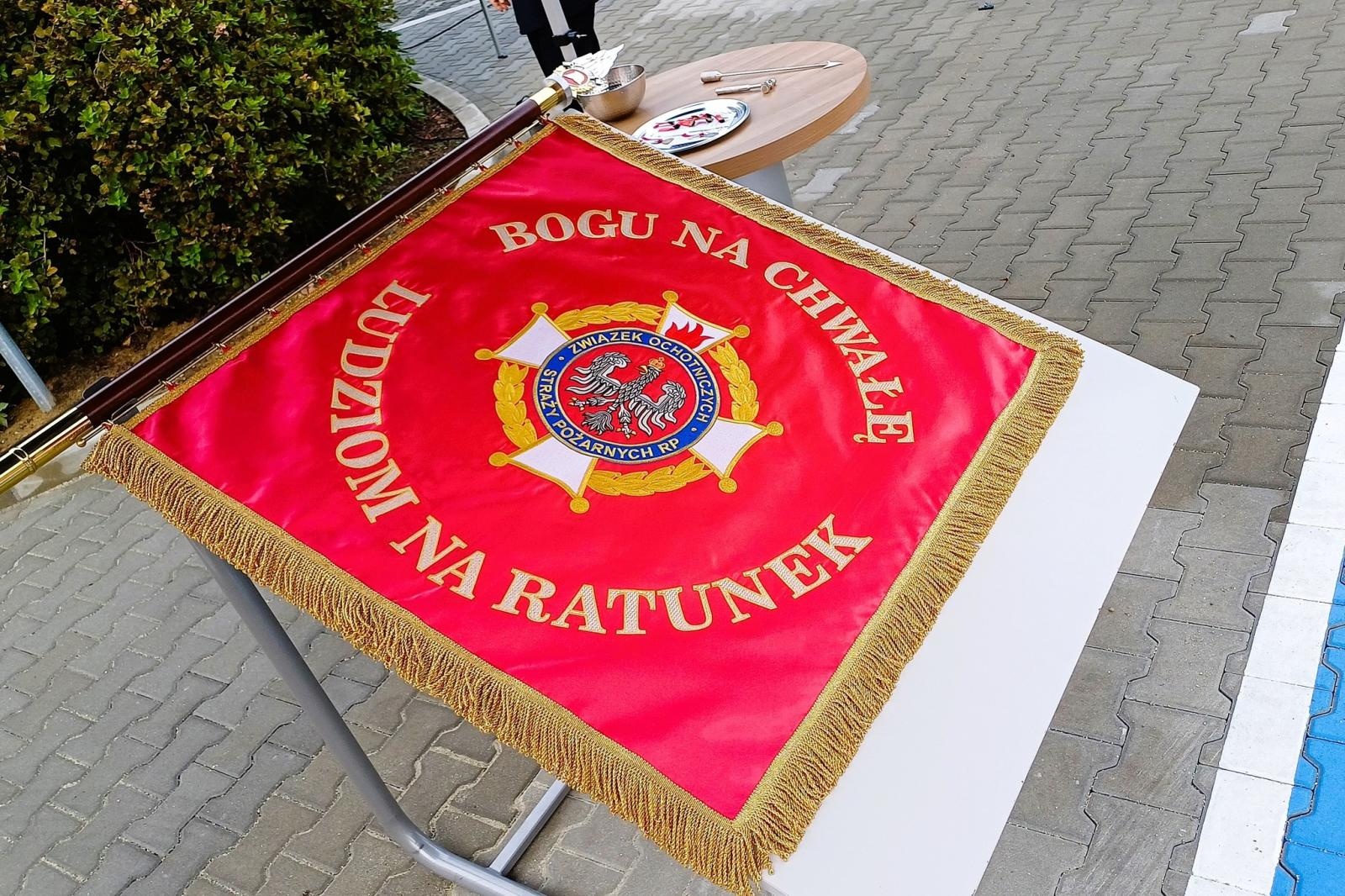 Zdjęcie w galerii na portalu naszwodzislaw.com: Jubileusz 120-lecia OSP Gołkowice. Jednostka ma nowy sztandar [FOTO] wiadomości z regionu