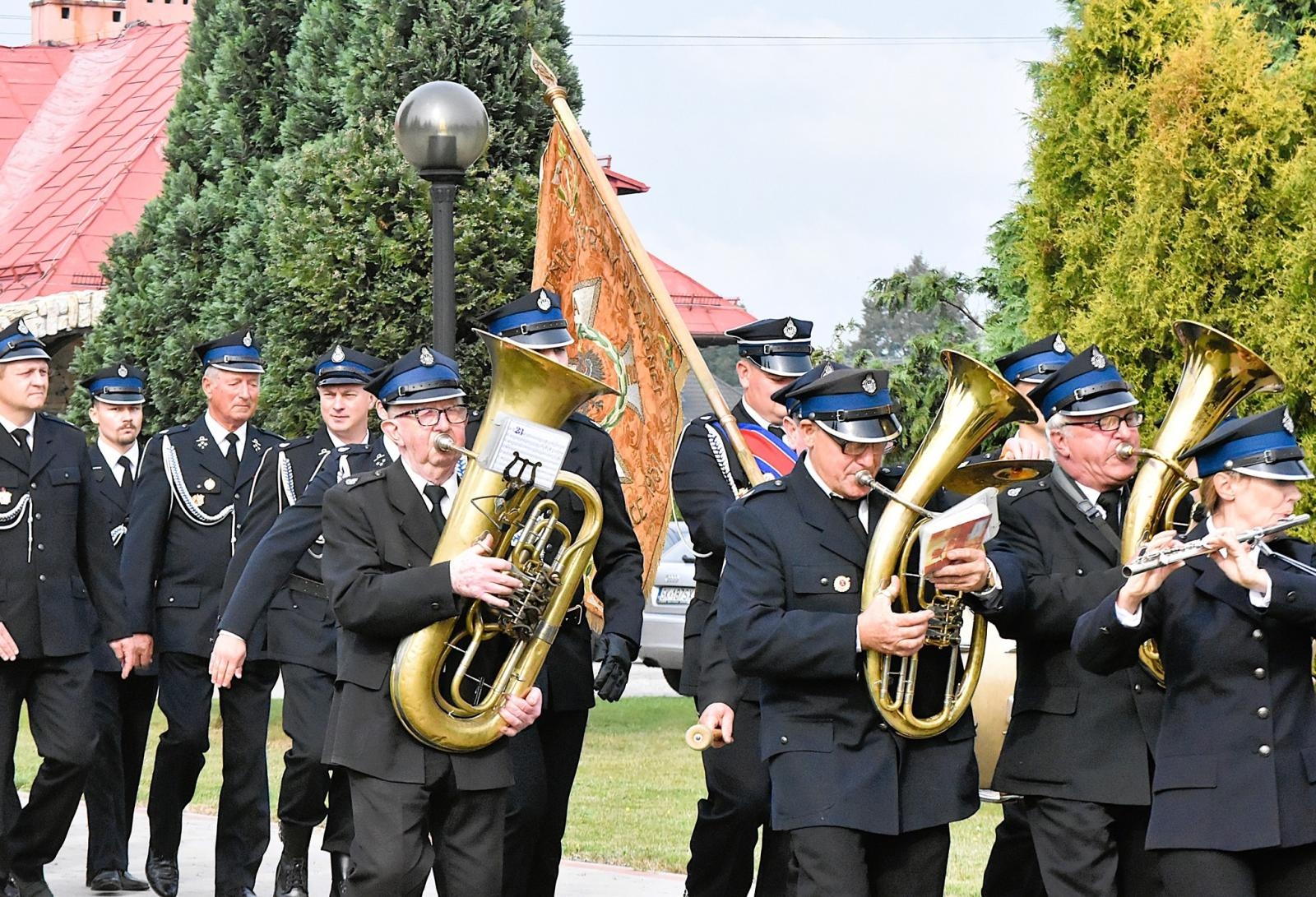 Zdjęcie w galerii na portalu naszwodzislaw.com: Jubileusz 120-lecia OSP Gołkowice. Jednostka ma nowy sztandar [FOTO] wiadomości z regionu