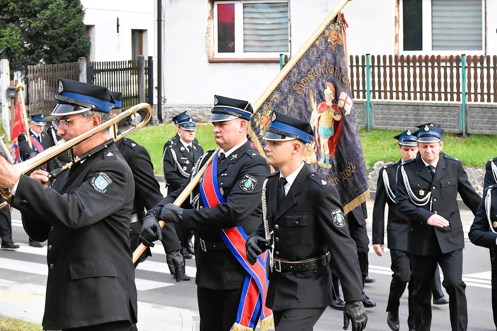 Zdjęcie w galerii na portalu naszwodzislaw.com: Jubileusz 120-lecia OSP Gołkowice. Jednostka ma nowy sztandar [FOTO] wiadomości z regionu