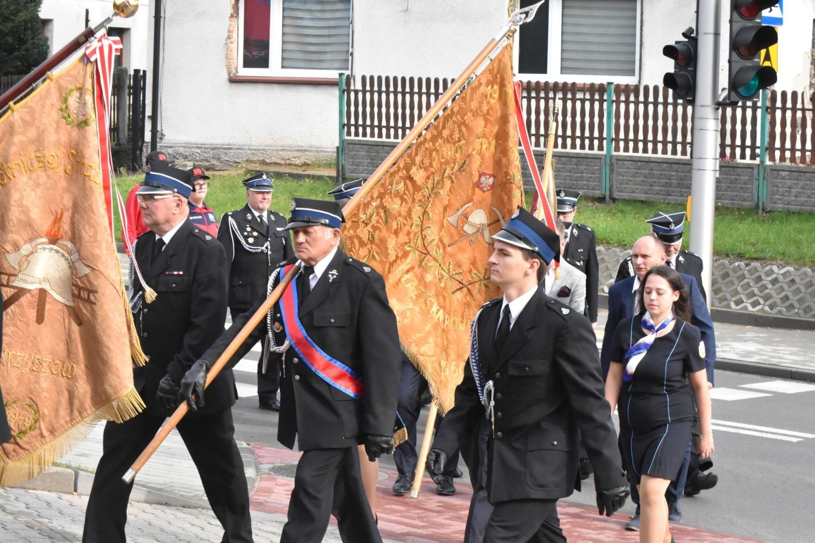 Zdjęcie w galerii na portalu naszwodzislaw.com: Jubileusz 120-lecia OSP Gołkowice. Jednostka ma nowy sztandar [FOTO] wiadomości z regionu