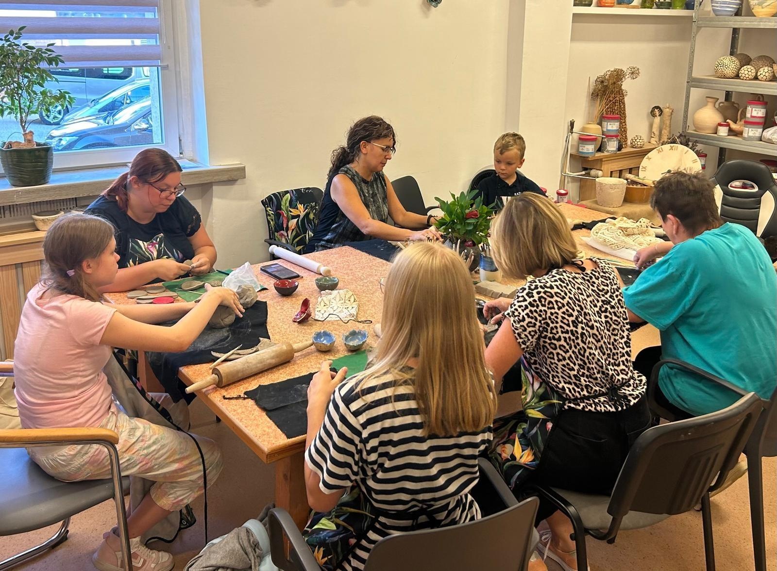 Zdjęcie w galerii na portalu naszwodzislaw.com: Projekt IntegrujeMY. Ogrody Talentów w pełnym rozkwicie [FOTO] wiadomości z regionu