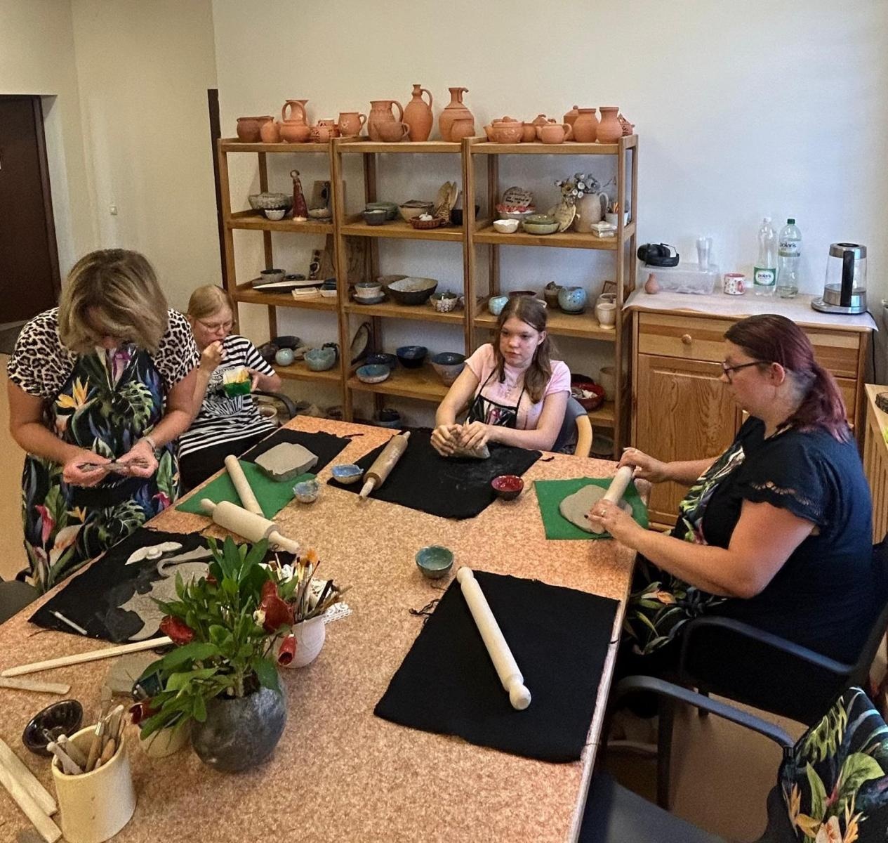 Zdjęcie w galerii na portalu naszwodzislaw.com: Projekt IntegrujeMY. Ogrody Talentów w pełnym rozkwicie [FOTO] wiadomości z regionu