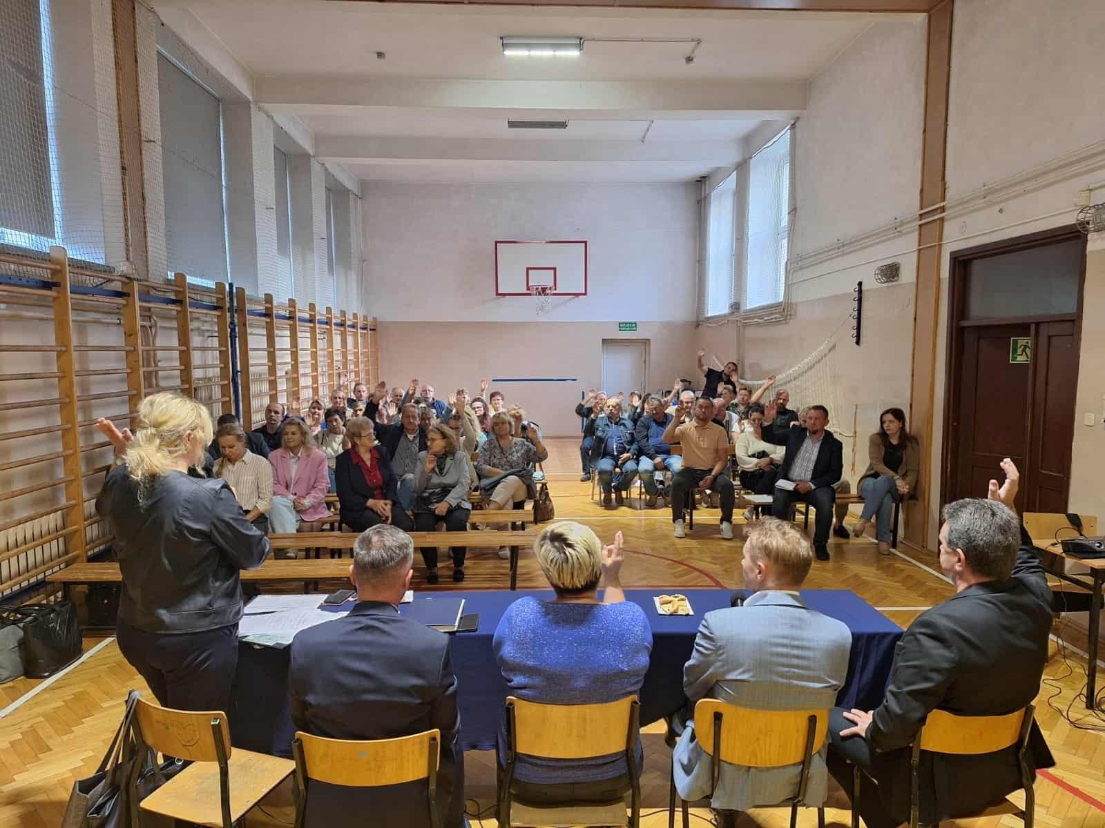 Zdjęcie w galerii na portalu naszwodzislaw.com: Zebrania sołeckie w gminie Mszana. Na co przeznaczone zostaną pieniądze? wiadomości z regionu