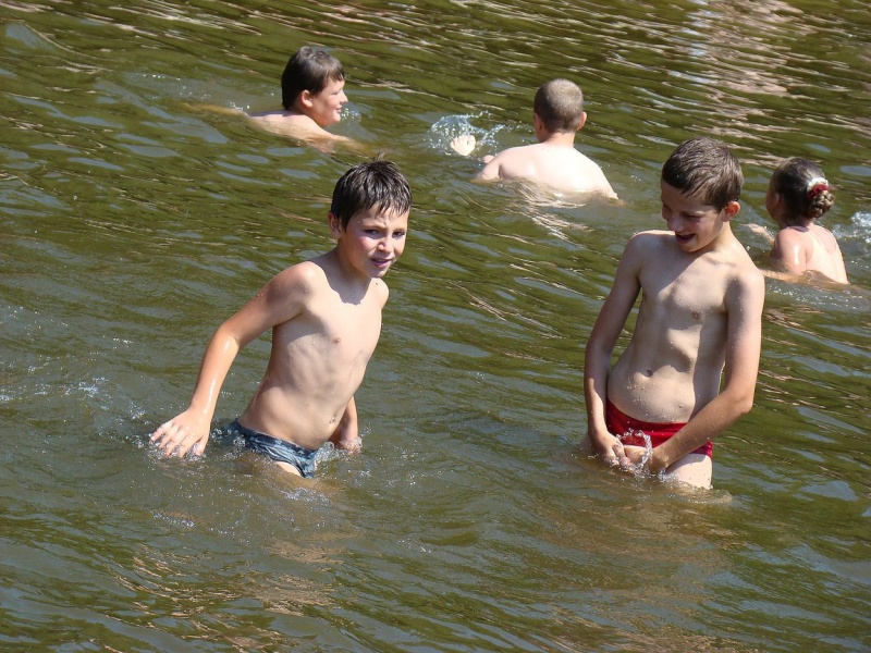 Zdjęcie w galerii na portalu naszwodzislaw.com: Słońce, woda i Tu Kupuj wiadomości z regionu