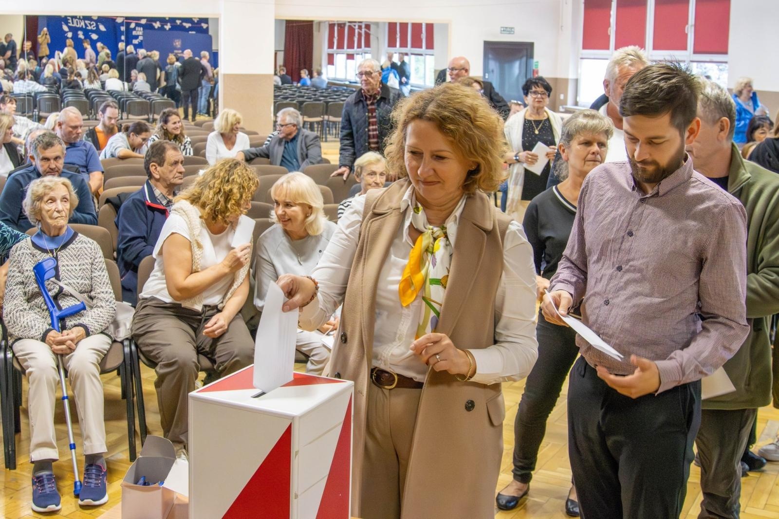 Zdjęcie w galerii na portalu naszwodzislaw.com: Wybory do Rady Dzielnicy. Stare Miasto zdecydowało [FOTO] wiadomości z regionu