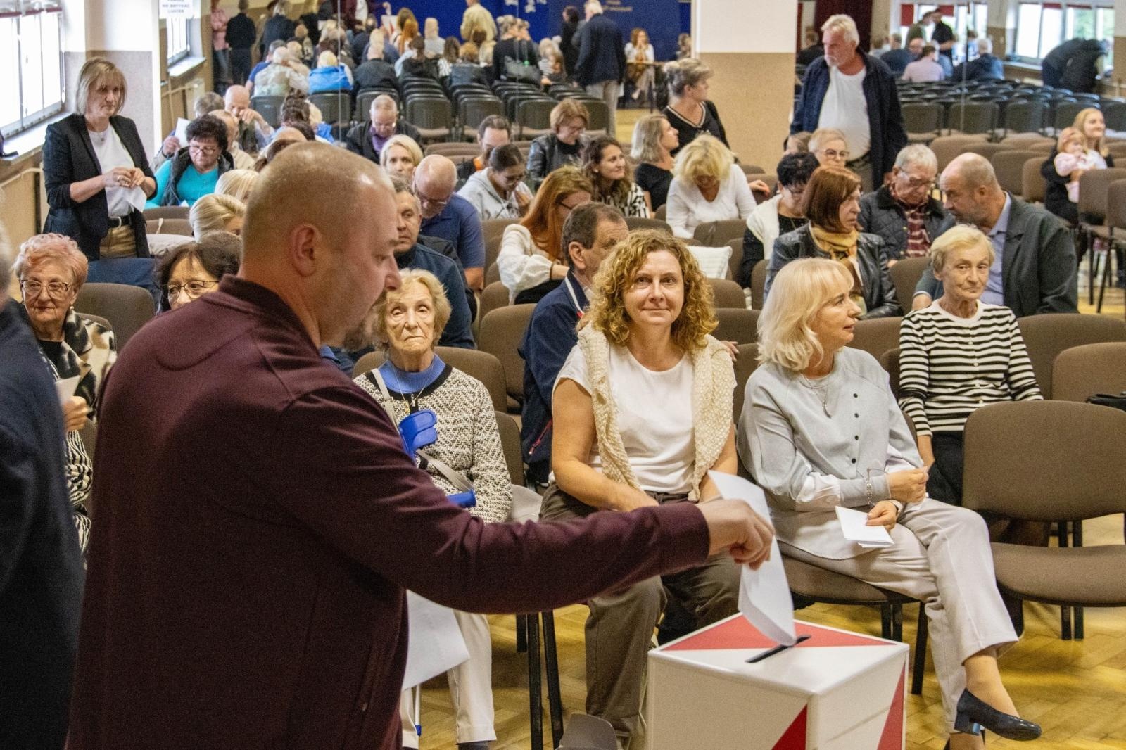 Zdjęcie w galerii na portalu naszwodzislaw.com: Wybory do Rady Dzielnicy. Stare Miasto zdecydowało [FOTO] wiadomości z regionu