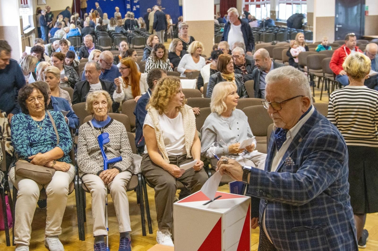Zdjęcie w galerii na portalu naszwodzislaw.com: Wybory do Rady Dzielnicy. Stare Miasto zdecydowało [FOTO] wiadomości z regionu