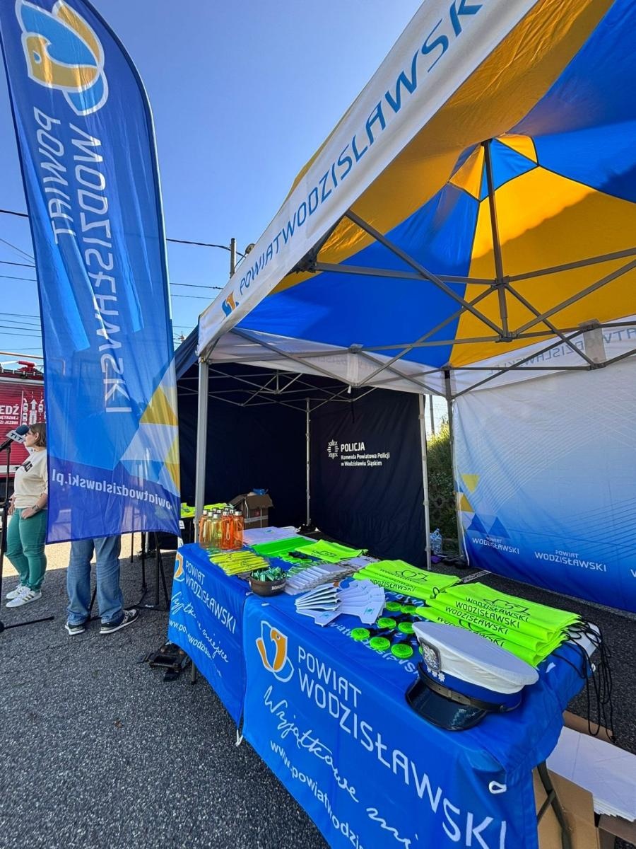 Zdjęcie w galerii na portalu naszwodzislaw.com: Zamiast karać uczyli pierwszej pomocy. Road Safety Days w Wodzisławiu Śląskim wiadomości z regionu