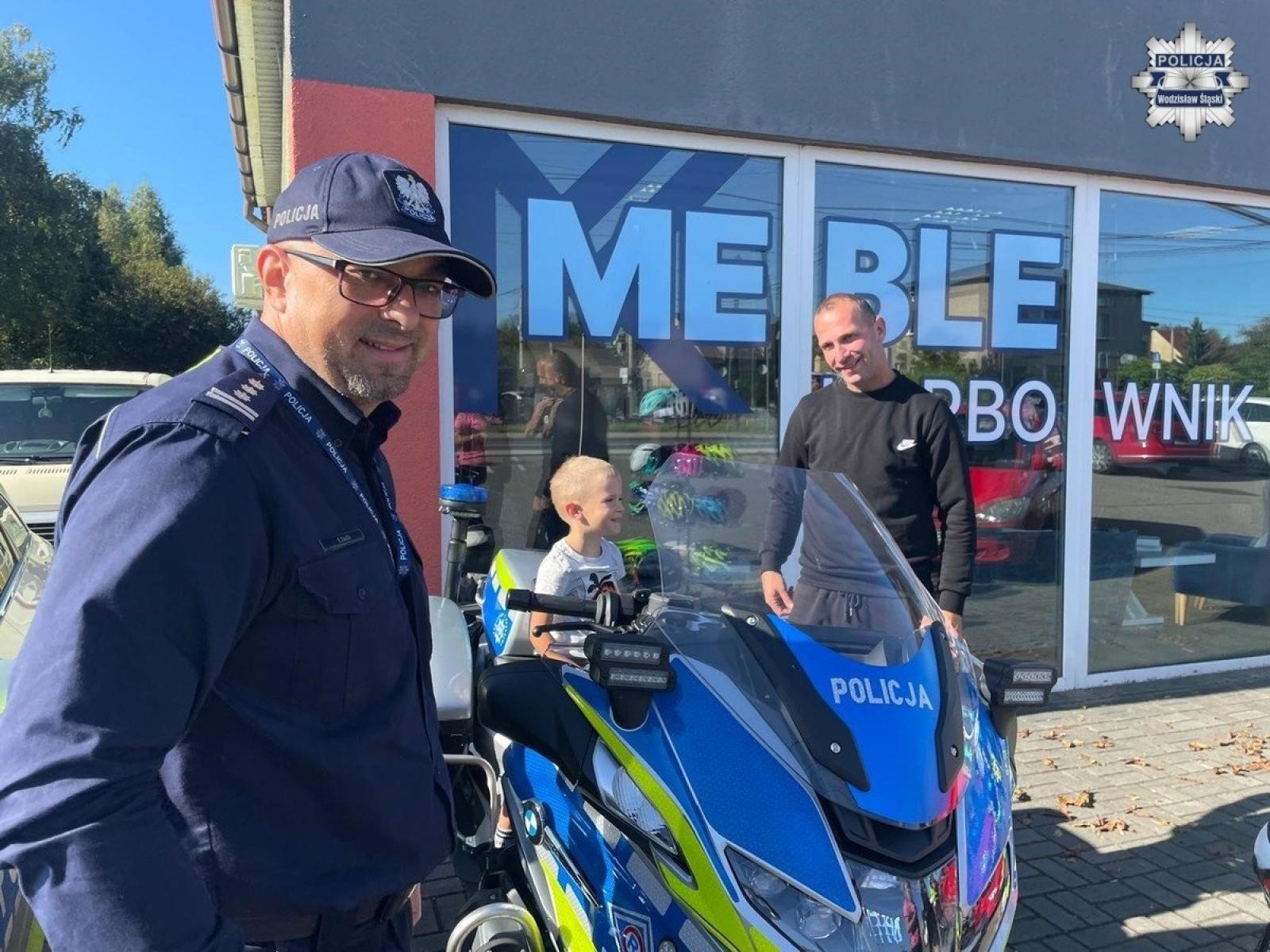 Zdjęcie w galerii na portalu naszwodzislaw.com: Zamiast karać uczyli pierwszej pomocy. Road Safety Days w Wodzisławiu Śląskim wiadomości z regionu