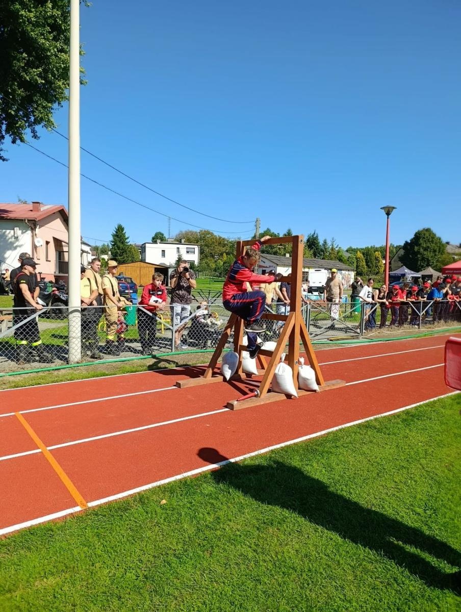 Zdjęcie w galerii na portalu naszwodzislaw.com: Strażacy z całego powiatu rywalizowali w Godowie. Znamy zwycięzców [FOTO] wiadomości z regionu