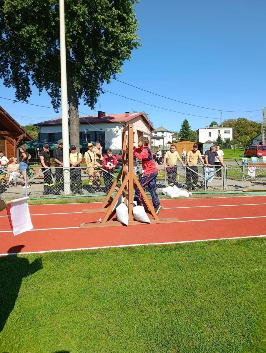Zdjęcie w galerii na portalu naszwodzislaw.com: Strażacy z całego powiatu rywalizowali w Godowie. Znamy zwycięzców [FOTO] wiadomości z regionu