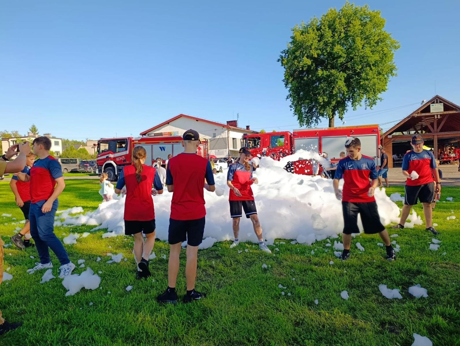 Zdjęcie w galerii na portalu naszwodzislaw.com: Strażacy z całego powiatu rywalizowali w Godowie. Znamy zwycięzców [FOTO] wiadomości z regionu