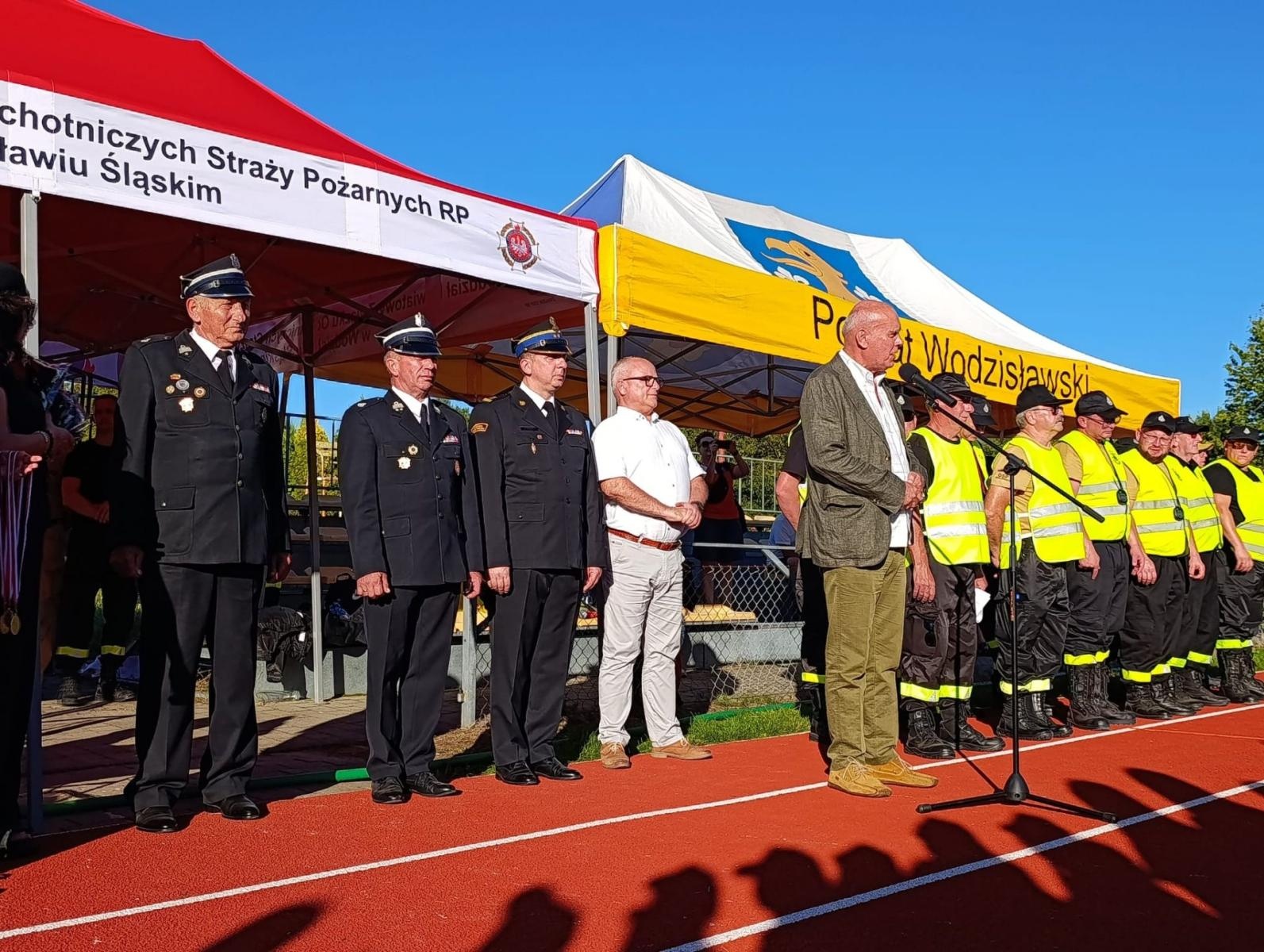 Zdjęcie w galerii na portalu naszwodzislaw.com: Strażacy z całego powiatu rywalizowali w Godowie. Znamy zwycięzców [FOTO] wiadomości z regionu