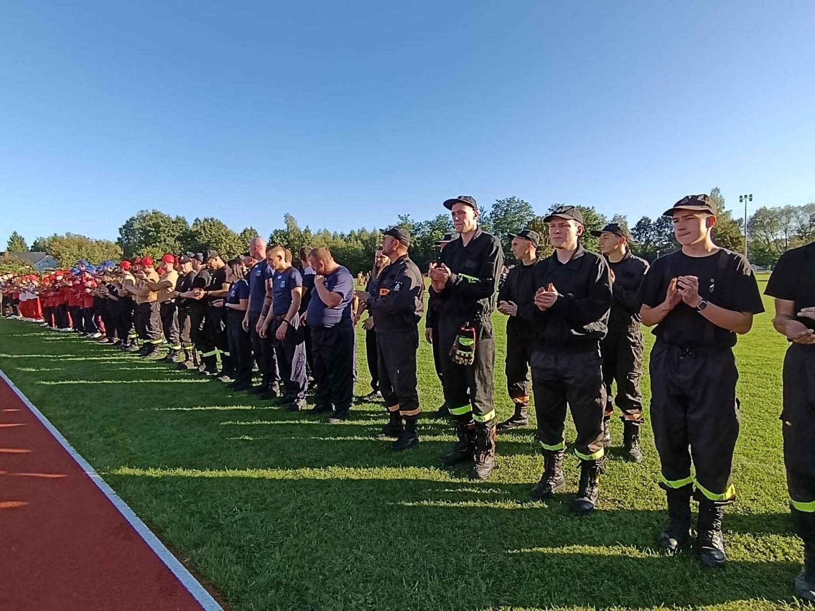 Zdjęcie w galerii na portalu naszwodzislaw.com: Strażacy z całego powiatu rywalizowali w Godowie. Znamy zwycięzców [FOTO] wiadomości z regionu