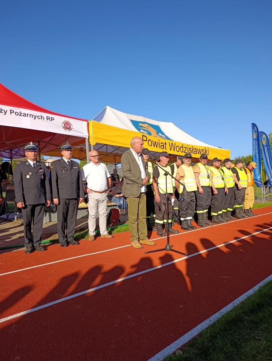 Zdjęcie w galerii na portalu naszwodzislaw.com: Strażacy z całego powiatu rywalizowali w Godowie. Znamy zwycięzców [FOTO] wiadomości z regionu