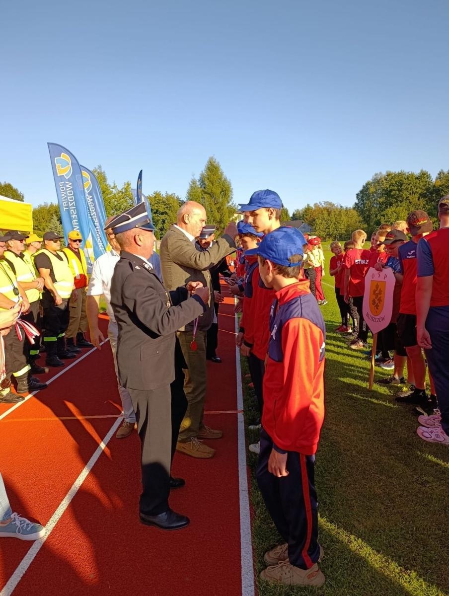 Zdjęcie w galerii na portalu naszwodzislaw.com: Strażacy z całego powiatu rywalizowali w Godowie. Znamy zwycięzców [FOTO] wiadomości z regionu