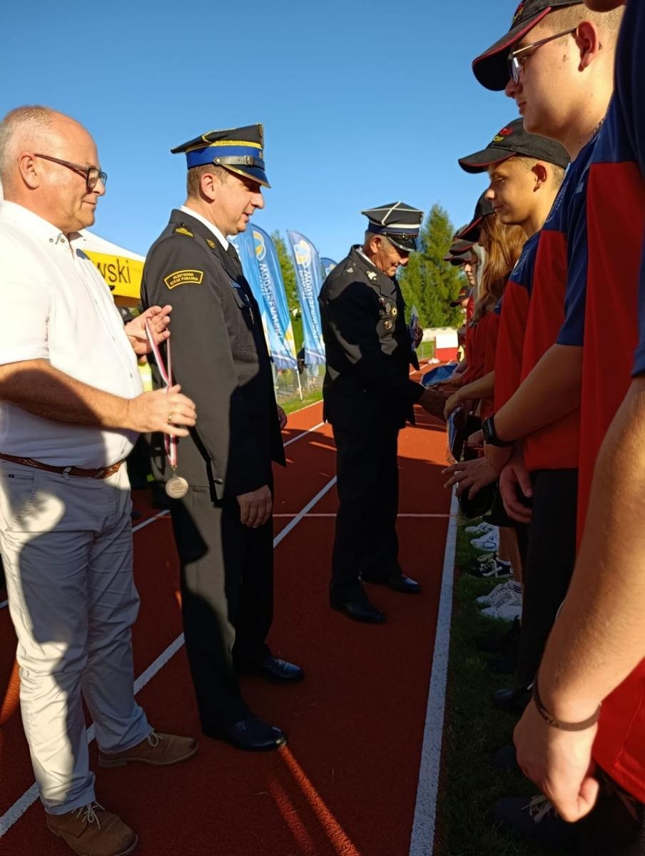 Zdjęcie w galerii na portalu naszwodzislaw.com: Strażacy z całego powiatu rywalizowali w Godowie. Znamy zwycięzców [FOTO] wiadomości z regionu