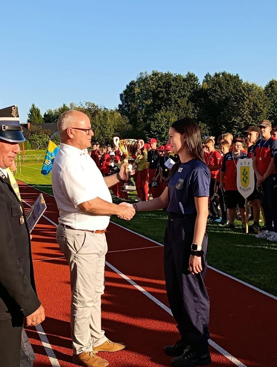 Zdjęcie w galerii na portalu naszwodzislaw.com: Strażacy z całego powiatu rywalizowali w Godowie. Znamy zwycięzców [FOTO] wiadomości z regionu