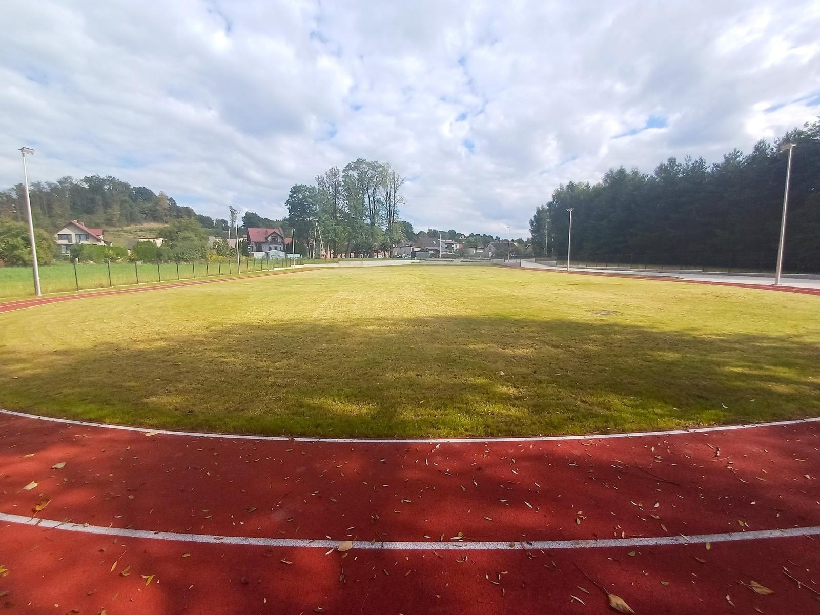 Zdjęcie w galerii na portalu naszwodzislaw.com: Remiza w Łaziskach już po rozbudowie. Powstał też nowy obiekt treningowy dla strażaków wiadomości z regionu