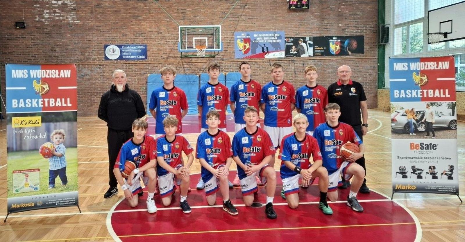 Zdjęcie w galerii na portalu naszwodzislaw.com: MKS Wodzisław Śląski kontra MKKS Rybnik. Emocjonujące derby kadetów U15M wiadomości z regionu