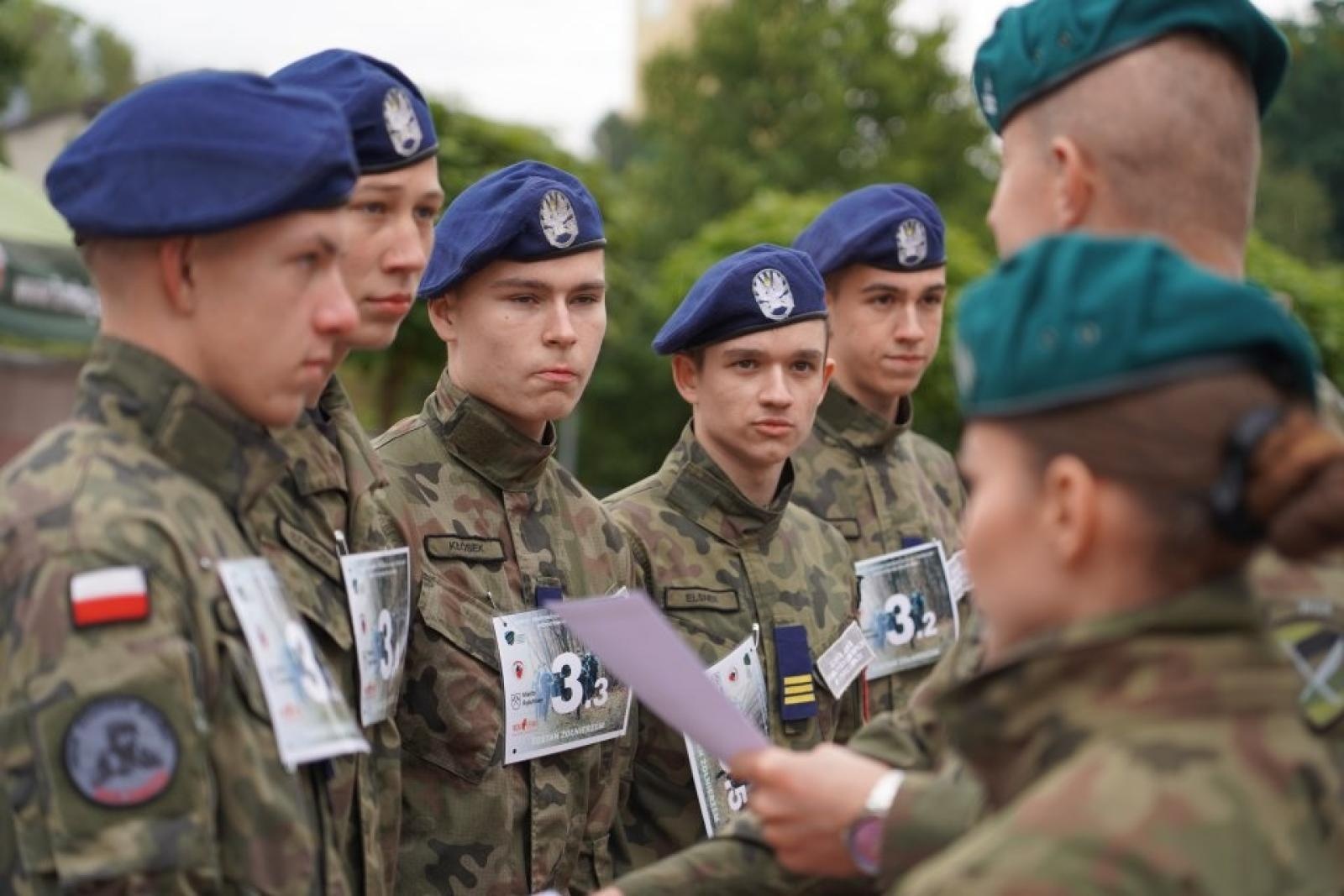 Zdjęcie w galerii na portalu naszwodzislaw.com: Zawody sportowo-obronne po raz pierwszy w Rydułtowach wiadomości z regionu