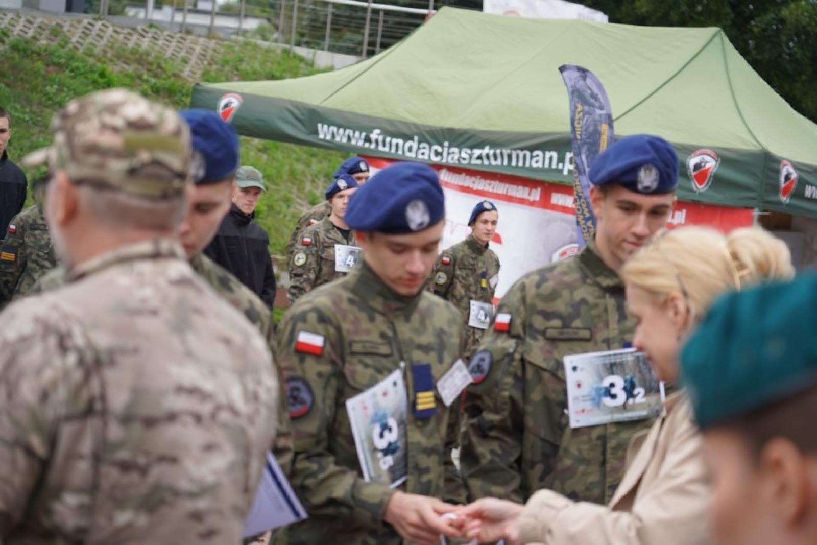 Zdjęcie w galerii na portalu naszwodzislaw.com: Zawody sportowo-obronne po raz pierwszy w Rydułtowach wiadomości z regionu