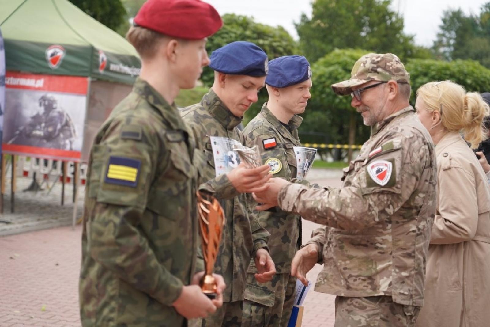 Zdjęcie w galerii na portalu naszwodzislaw.com: Zawody sportowo-obronne po raz pierwszy w Rydułtowach wiadomości z regionu