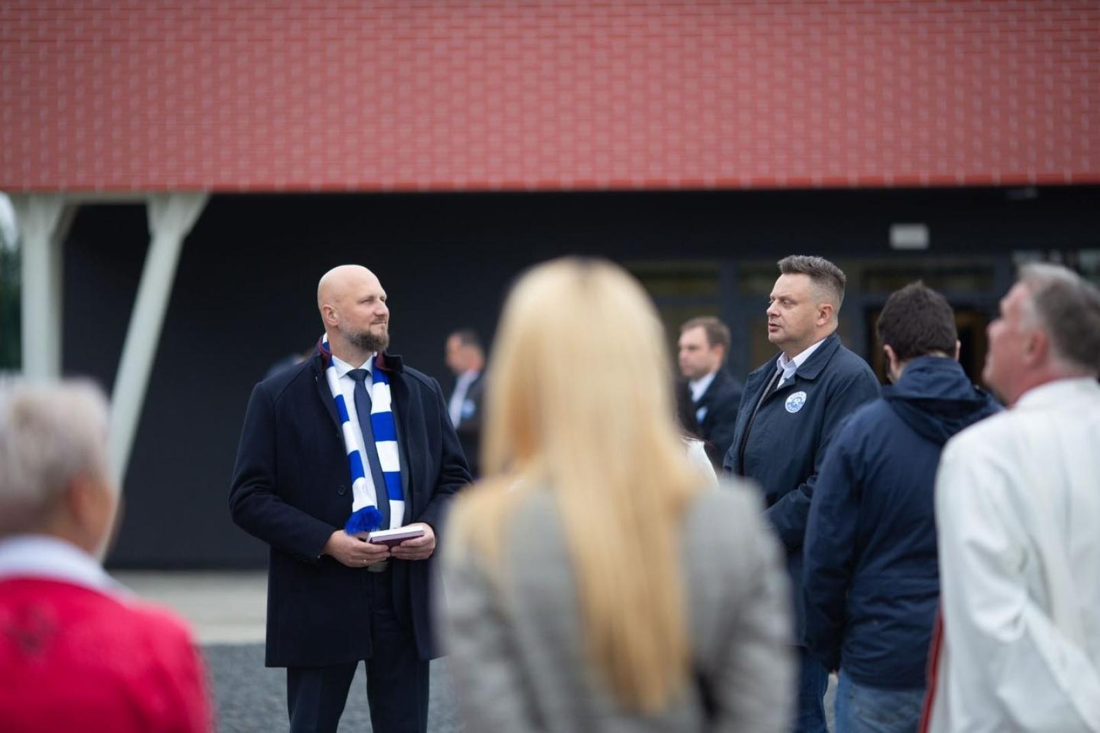 Zdjęcie w galerii na portalu naszwodzislaw.com: W Radlinie oficjalnie otwarto nowy obiekt multisportowy [FOTO] wiadomości z regionu