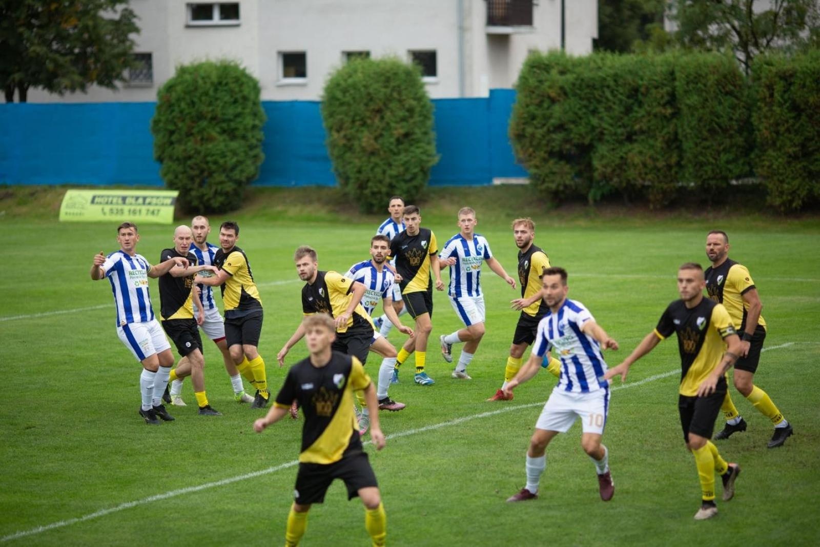 Zdjęcie w galerii na portalu naszwodzislaw.com: W Radlinie oficjalnie otwarto nowy obiekt multisportowy [FOTO] wiadomości z regionu