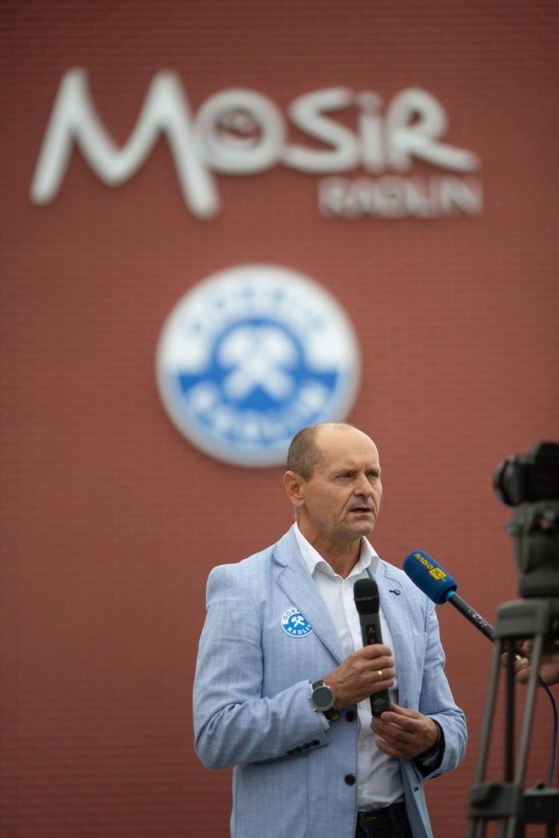 Zdjęcie w galerii na portalu naszwodzislaw.com: W Radlinie oficjalnie otwarto nowy obiekt multisportowy [FOTO] wiadomości z regionu