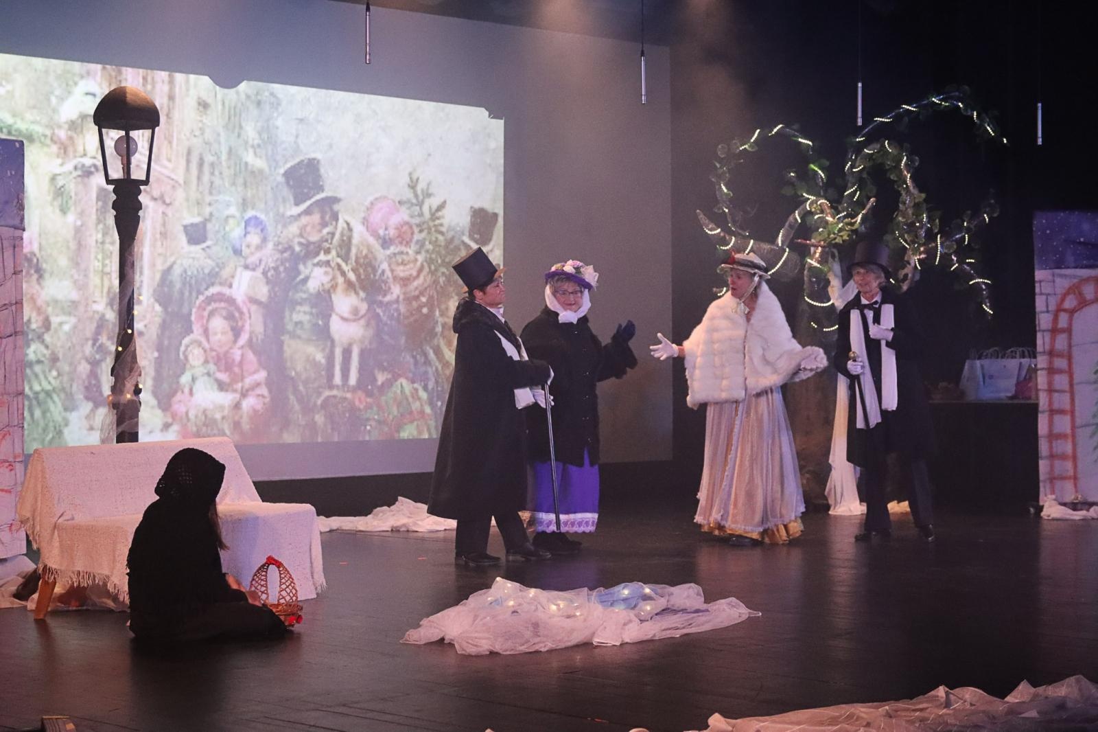 Zdjęcie w galerii na portalu naszwodzislaw.com: Seniorzy zainaugurowali nowy rok akademicki 2025/2026 wiadomości z regionu