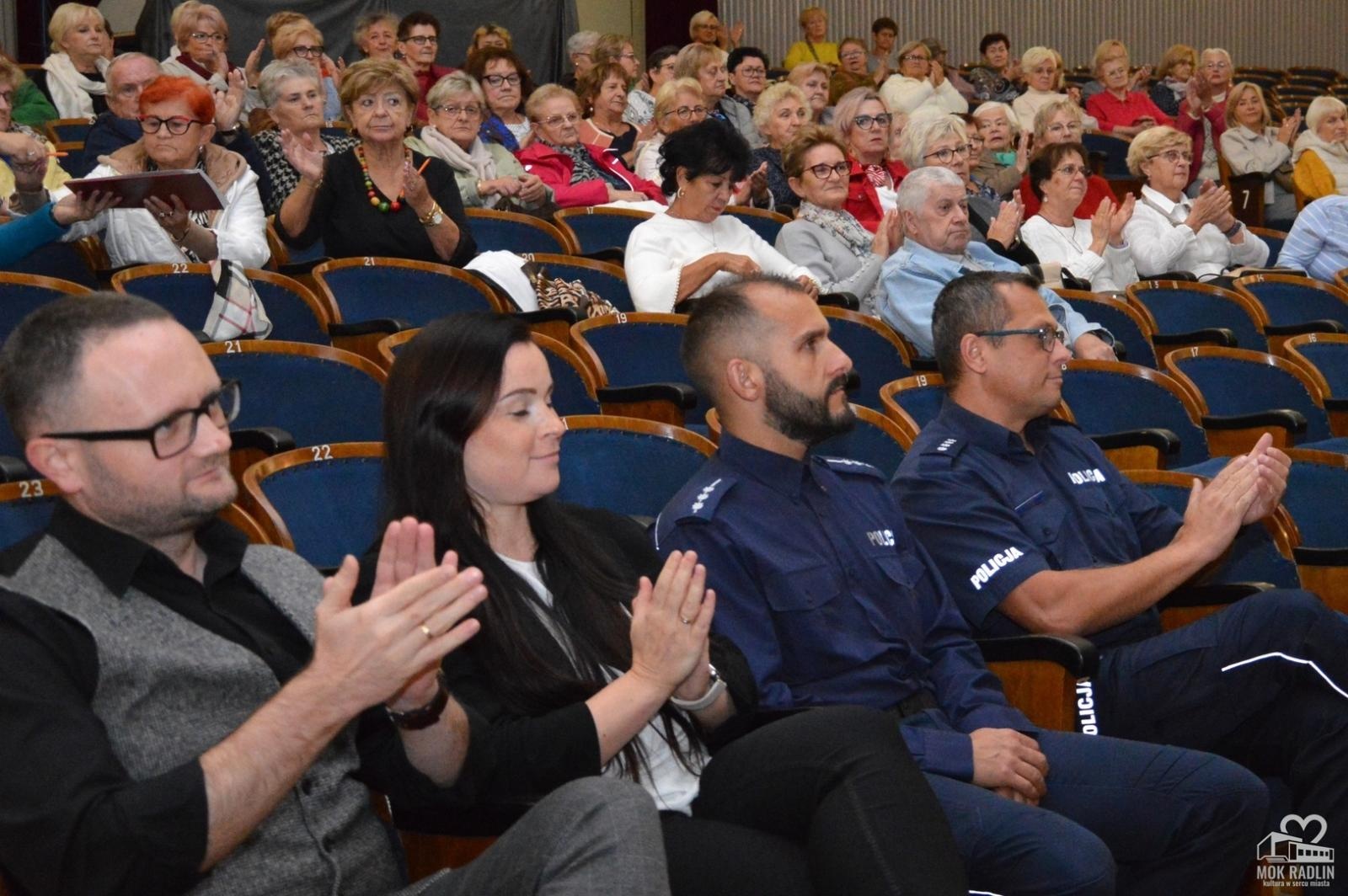 Zdjęcie w galerii na portalu naszwodzislaw.com: Nie daj się nabrać. Spotkanie profilaktyczne w Radlinie [FOTO] wiadomości z regionu