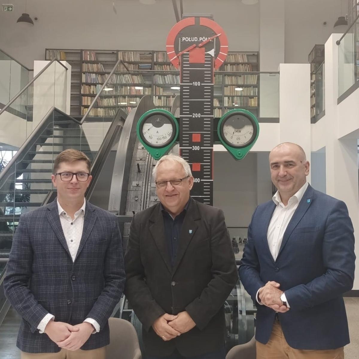 Zdjęcie w galerii na portalu naszwodzislaw.com: Pszów: Podpisano umowę na rewitalizację terenów po kopalni Anna wiadomości z regionu