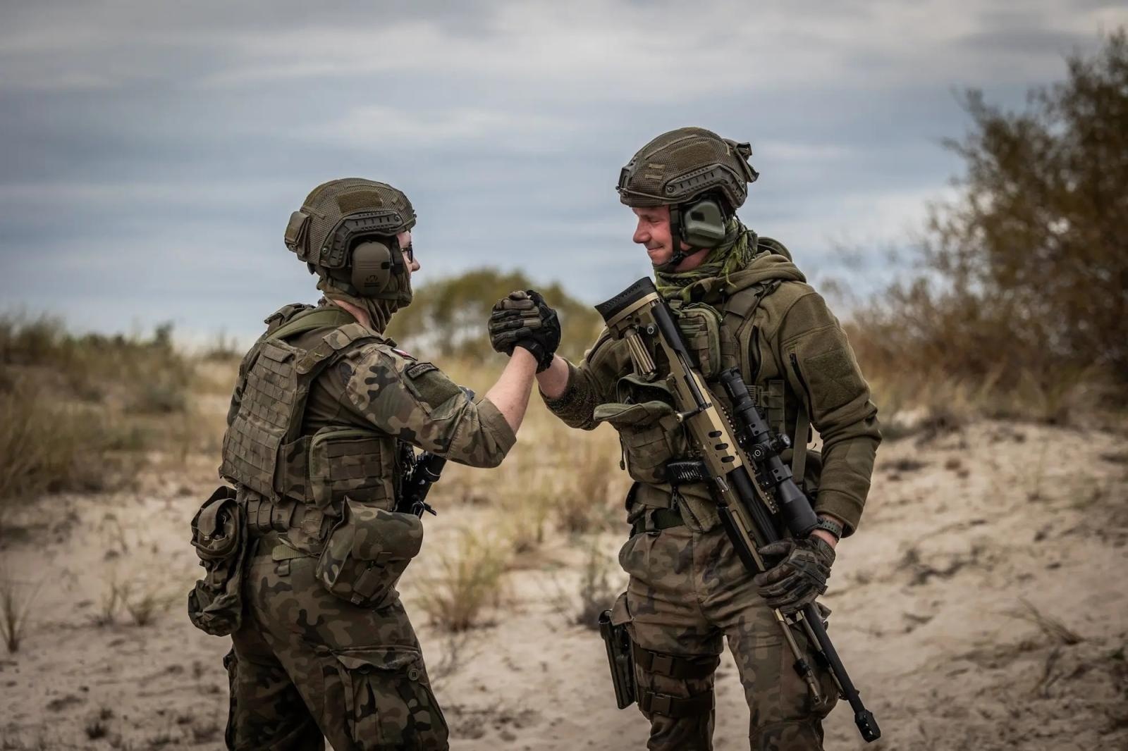 Zdjęcie w galerii na portalu naszwodzislaw.com: Śląscy żołnierze WOT triumfowali podczas zawodów użyteczno-taktycznych w Ustce wiadomości z regionu