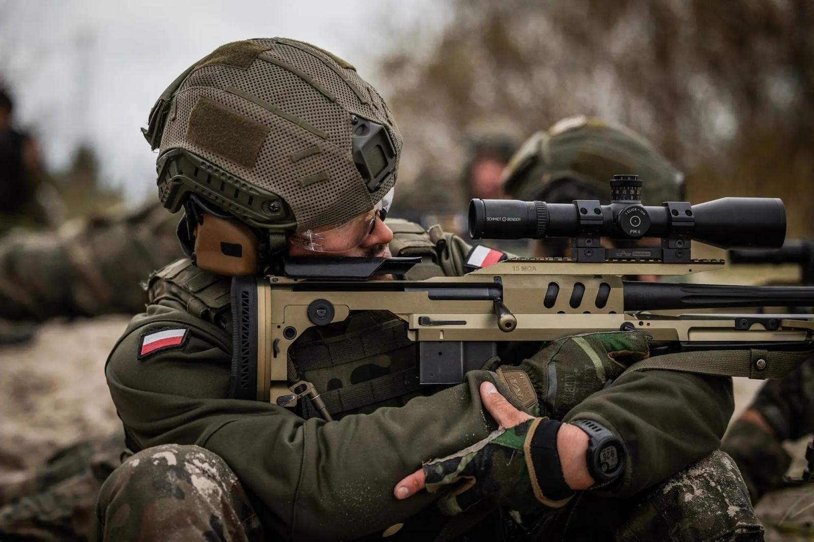 Zdjęcie w galerii na portalu naszwodzislaw.com: Śląscy żołnierze WOT triumfowali podczas zawodów użyteczno-taktycznych w Ustce wiadomości z regionu